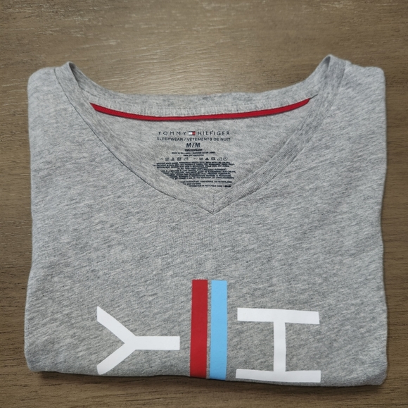 Tommy Hilfiger Gray Graphic V Neck T-Shirt Tee Sleepwear Logo Medium - Picture 6 of 6